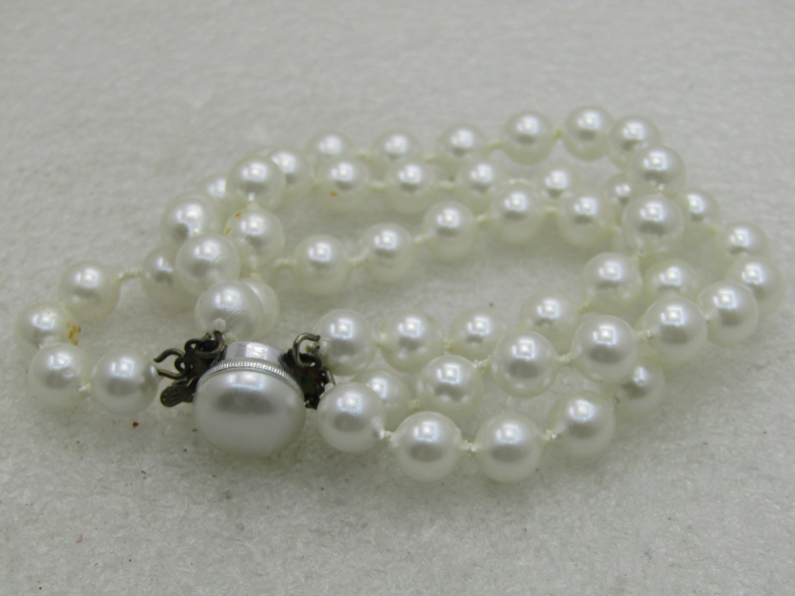 Vintage Triple Strand Faux Pearl Bracelet, Hong Kong, 7.5" - 4