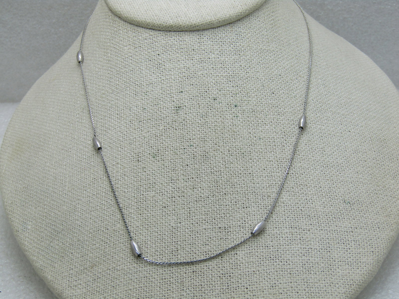 Vintage Avon Silver Tone Beaded Necklace, 17", Silver Tone - 3
