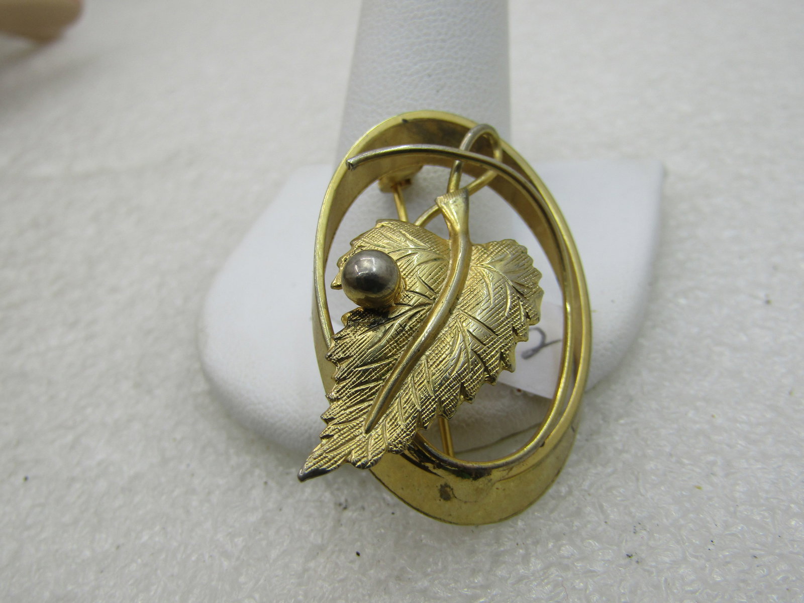 Vintage Leaf Brooch, Oval Frame, Gold Tone with silver tone bead accent - 1.5" - 2