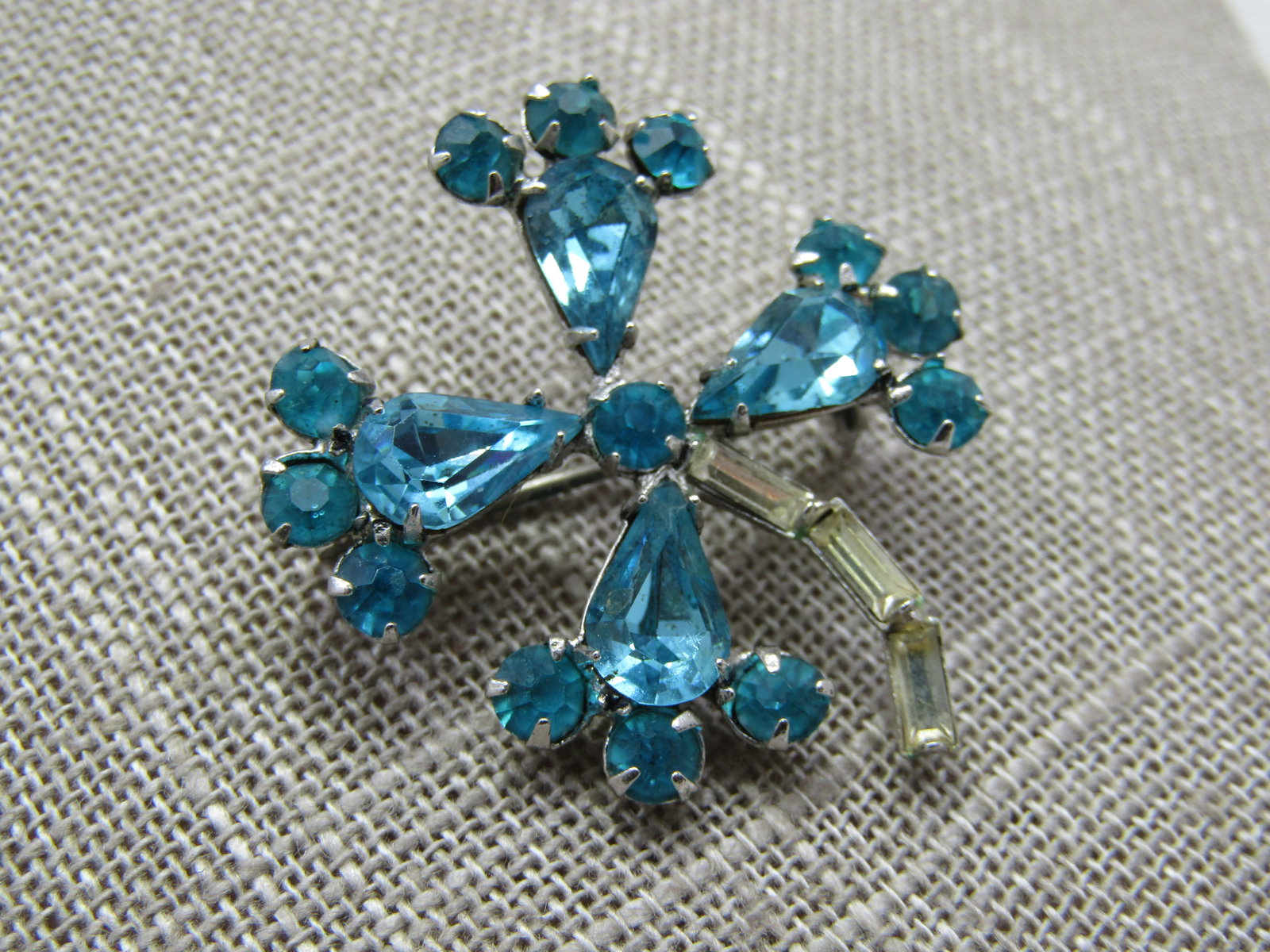 Vintage Aqua & Clear Rhinestone 4 Leaf Brooch, 1.75" - 2
