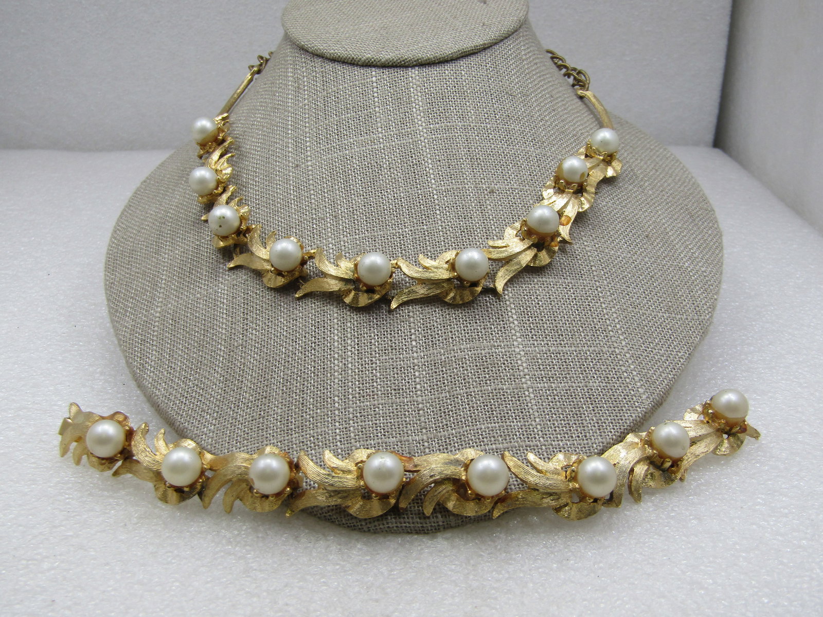 Vintage Faux Pearl LeaF Chocker & Bracelet Set, 1960's - 3