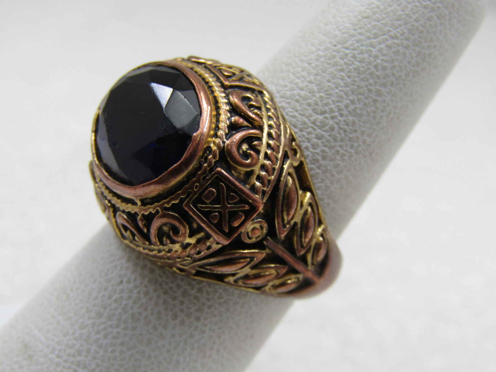 Vintage 10kt G.P. Black Statement Ring, Sz. 7.25. Two-Tone, Gothic Themed - 3