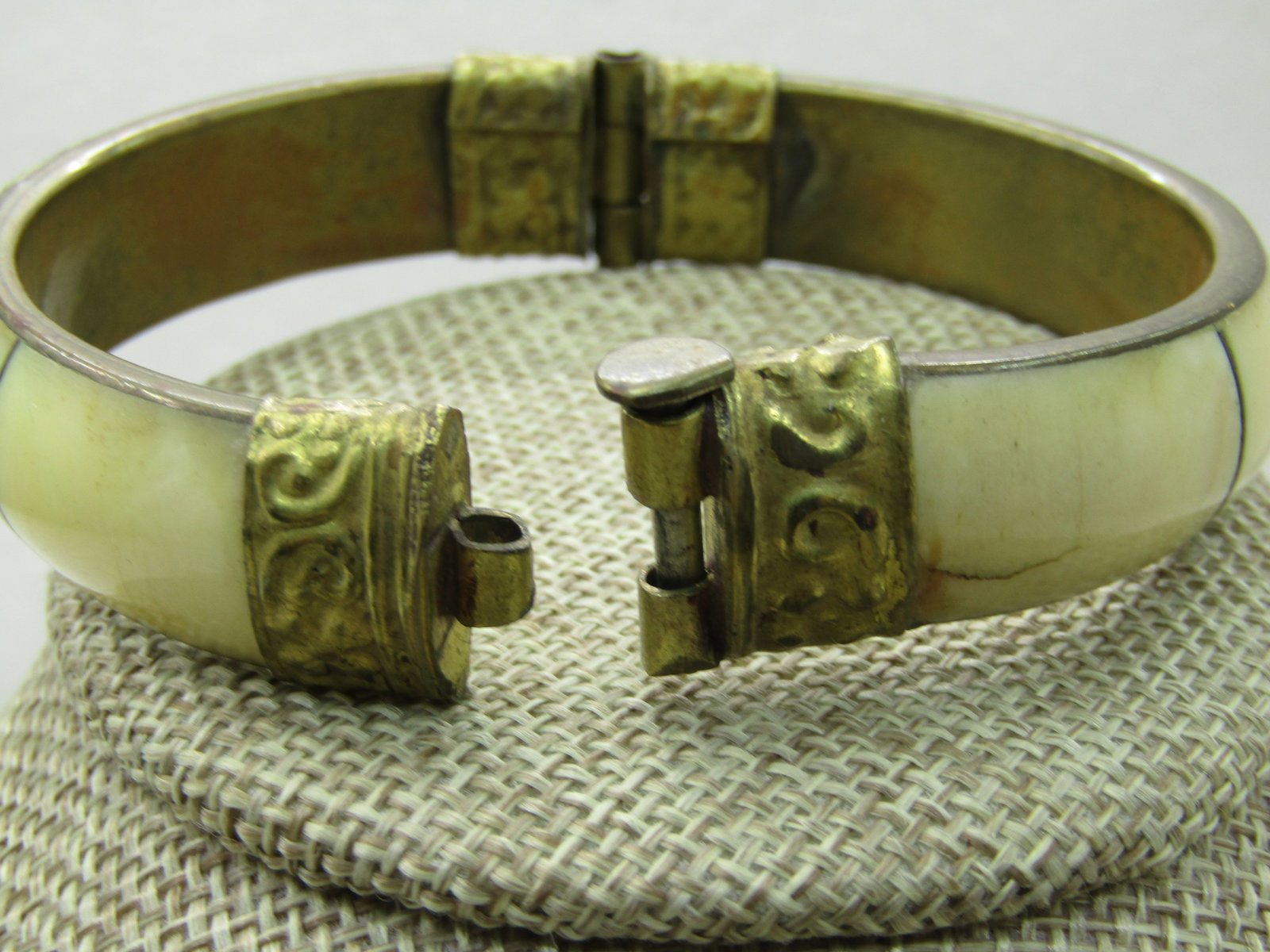 Vintage Brass & Shell Tribal Clamper Bracelet, Pin Clasp, 7.75", 1/2" wide - 2