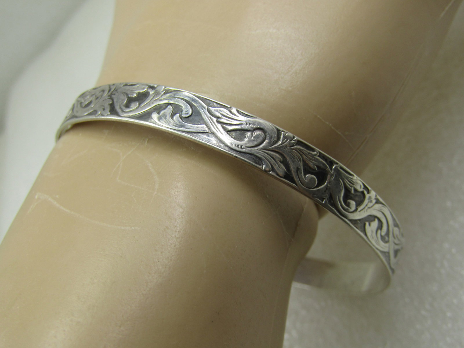 Vintage 6.5mm Sterling Bracelet, 7.75" Scrolled - 5