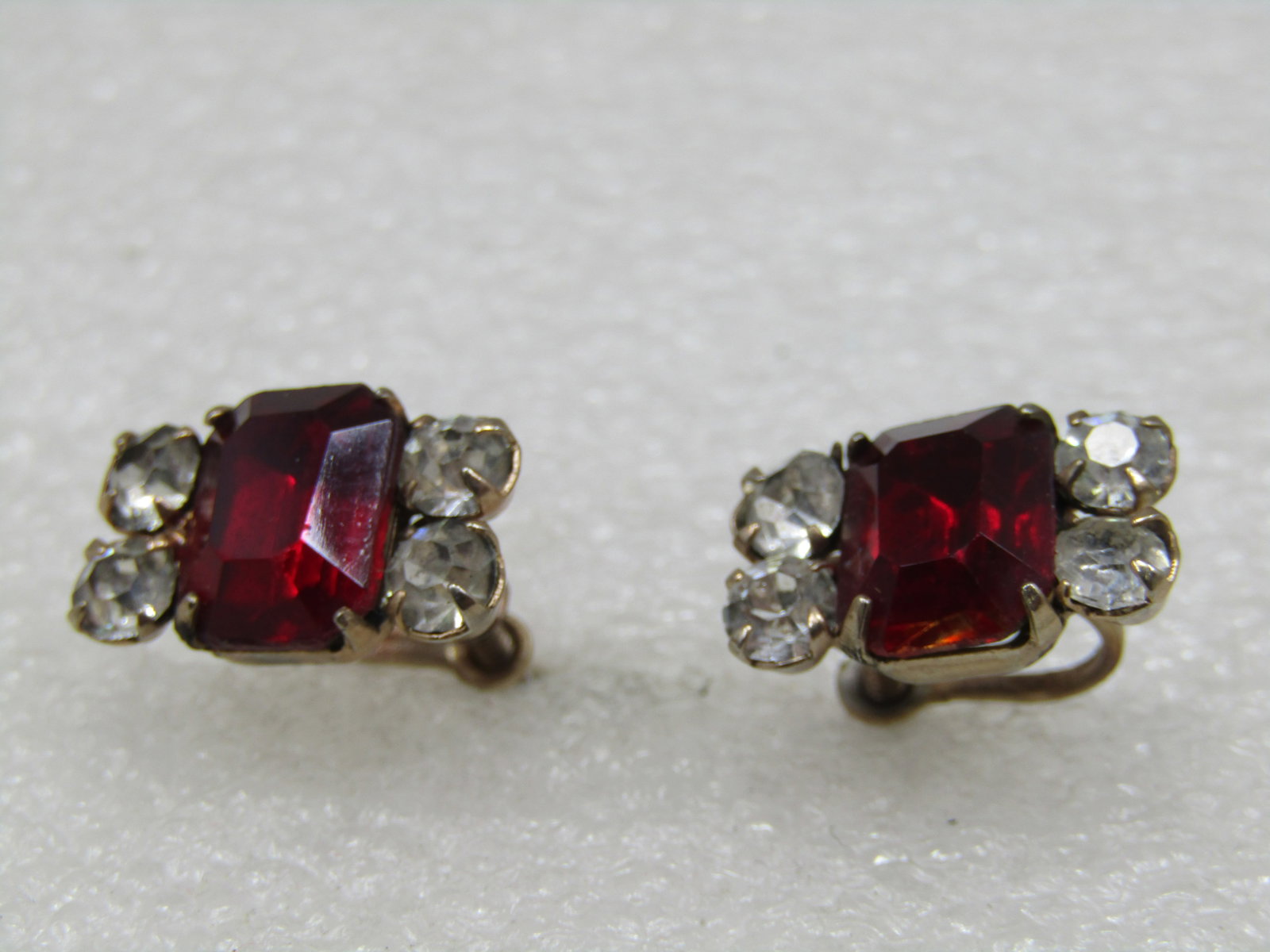 Vintage Red & Clear Rhinestone Earrings, Screwback, 1940's-1960's - 2