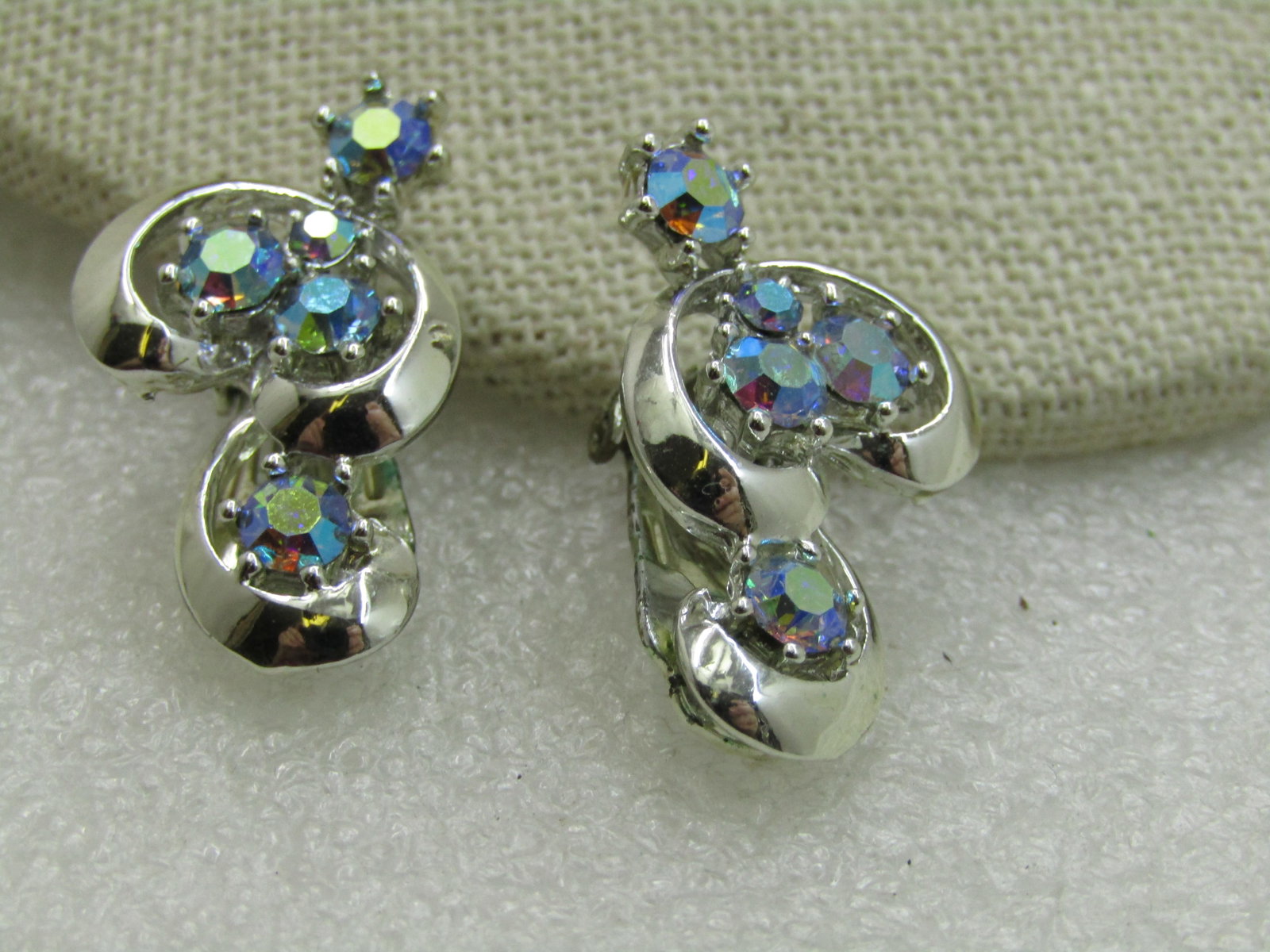 Vintage Aurora Borealis Rhinestone Clip Earrings, 1960's - 3