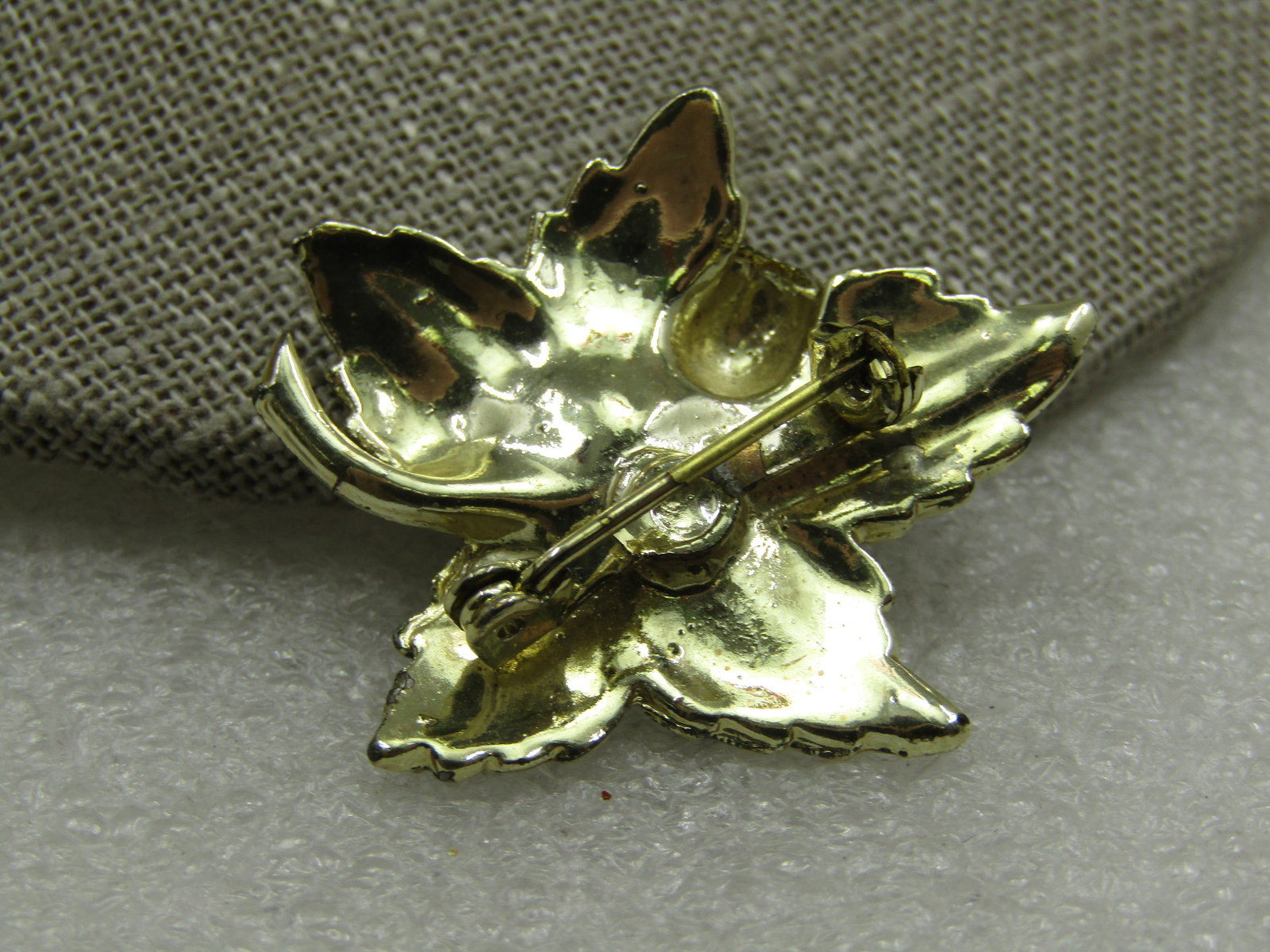Vintage Enameled Lady Bug & Leaf Brooch, 1960's, Rhinestones, 1.5" - 6