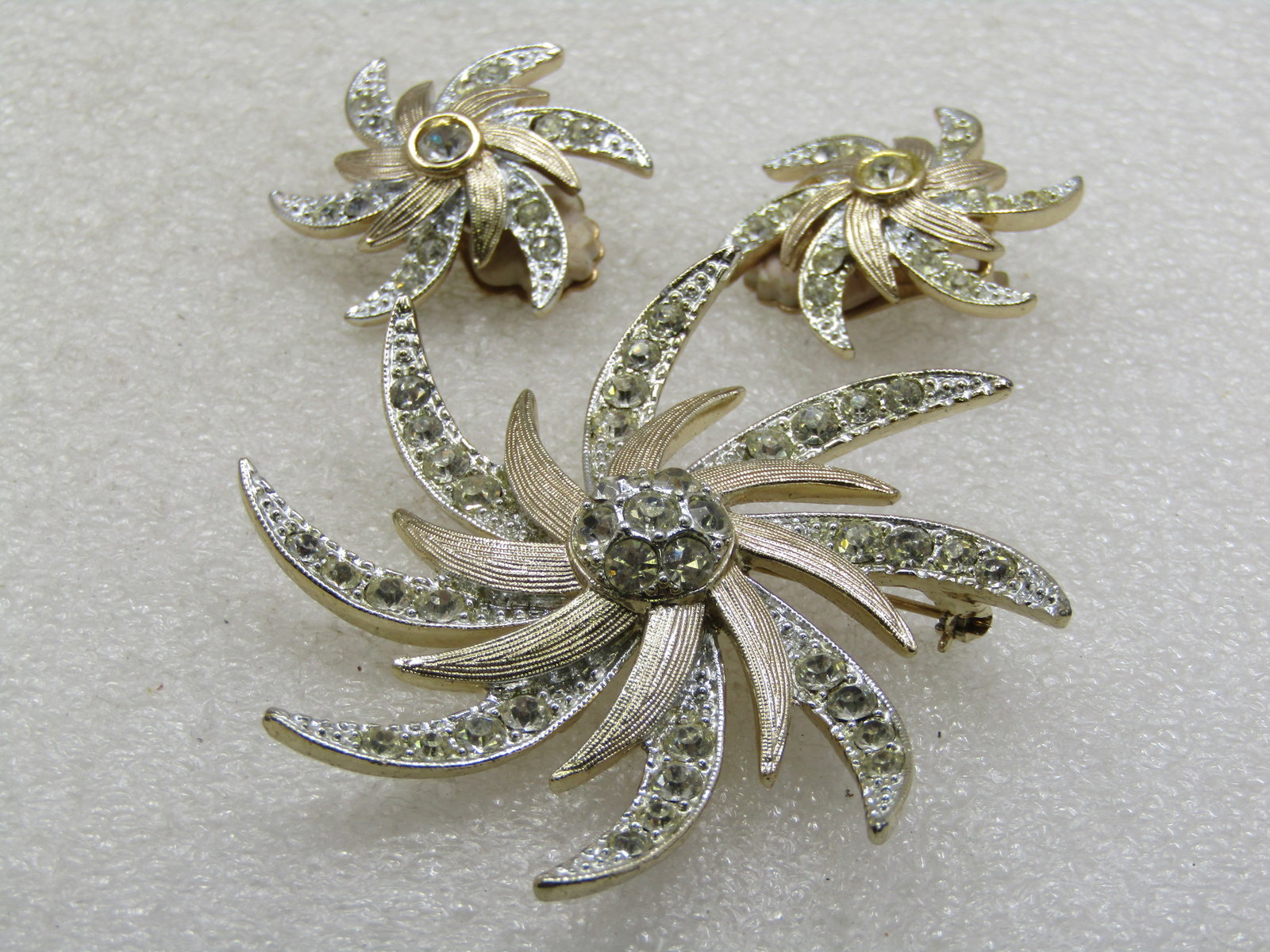 Vintage Rhinestone Brooch & Earrings Set, Spiral Starburst - 5