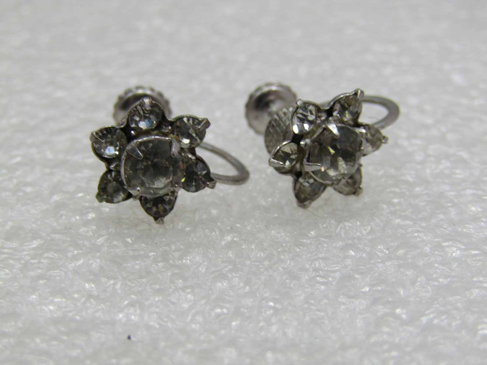 Vintage Floral Rhinestone Stud Earrings, Screw Back, 1940's - 4