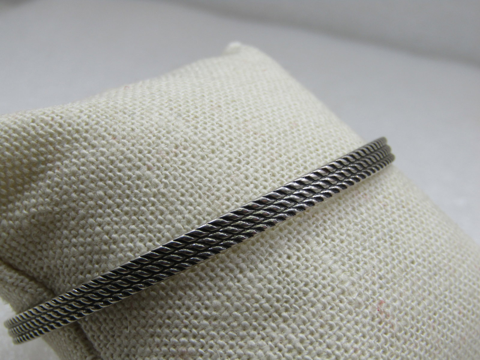 Vintage Sterling Ridged Bangle Bracelet, 4.55mm, Signed Jewelars - 2
