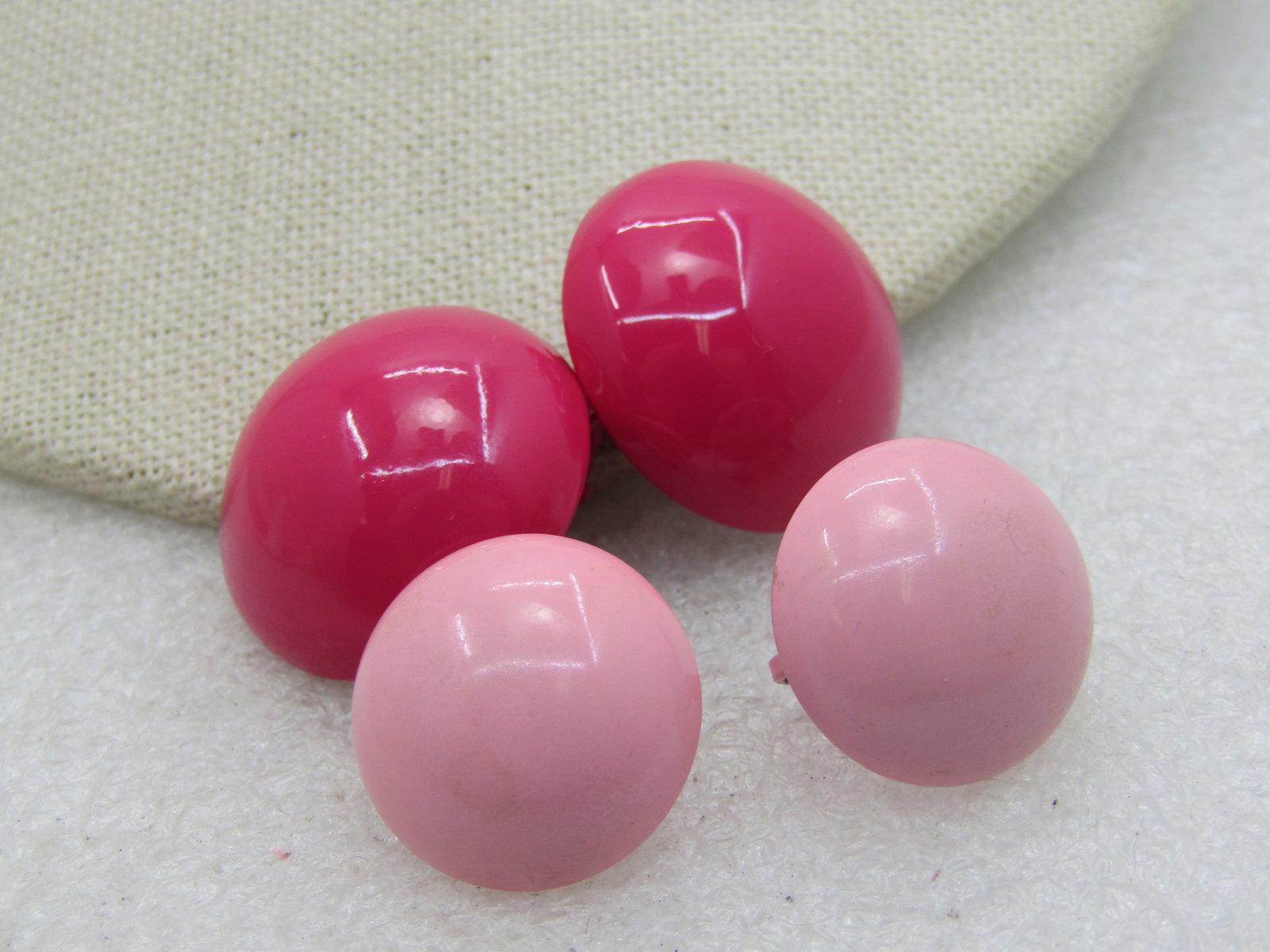 Vintage 2 Pair Enameled Pink Clip Earrings, 1" and 3/4", Mid-Century NL - 2