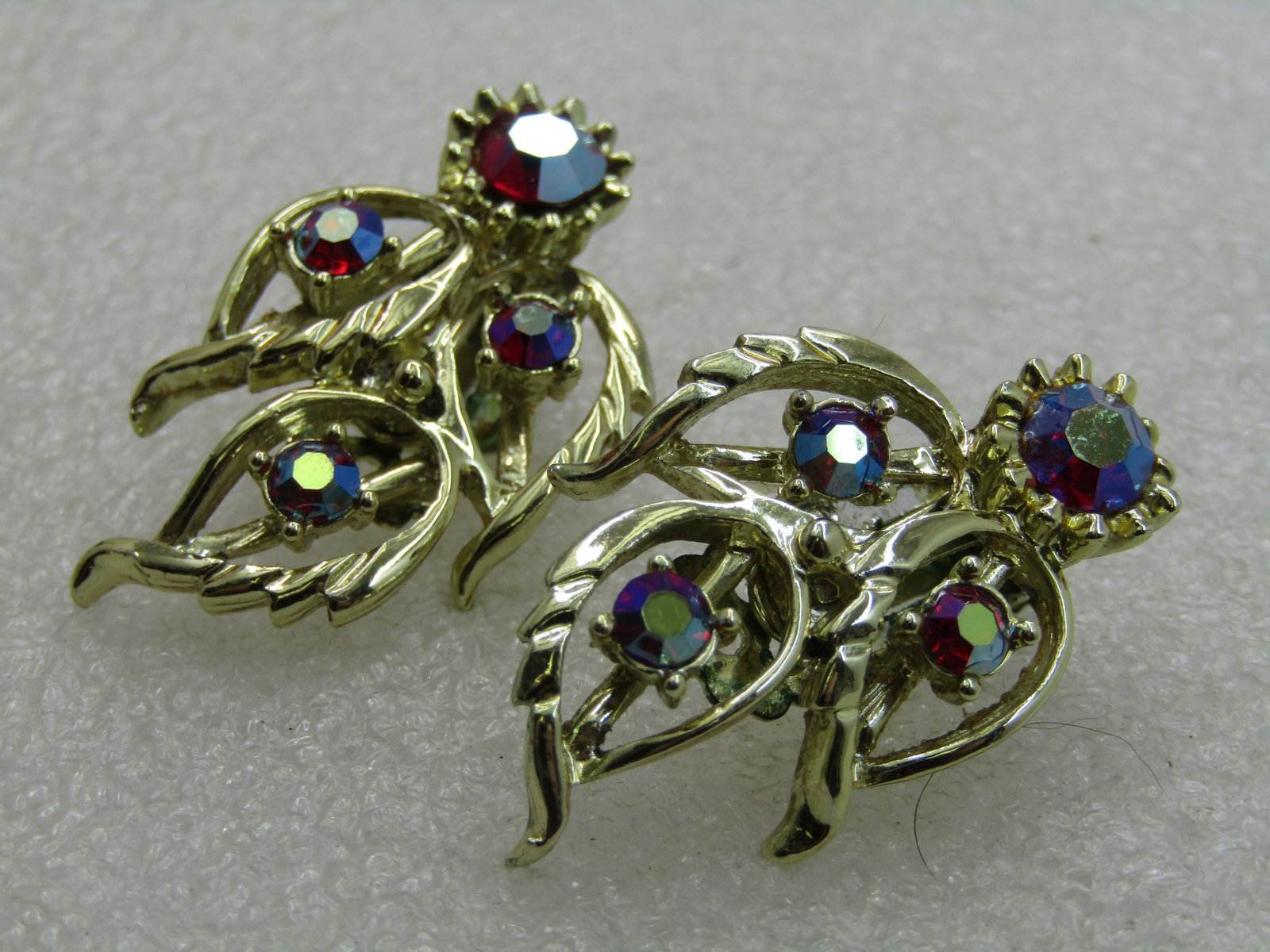Vintage Judy Lee Red Rhinestone Earrings, Clip, Aurora Borealis - 8