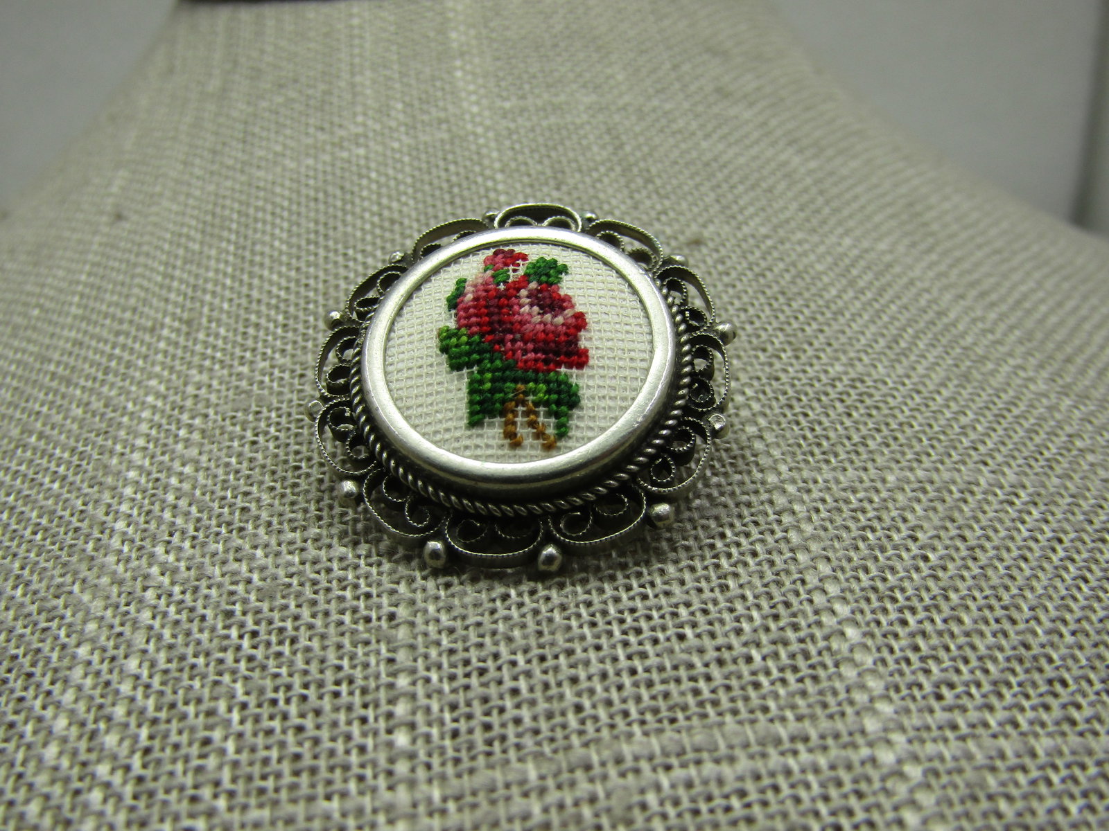Vintage Rose Needlepoint Brooch, Scrolled, 1", 1960's - 6
