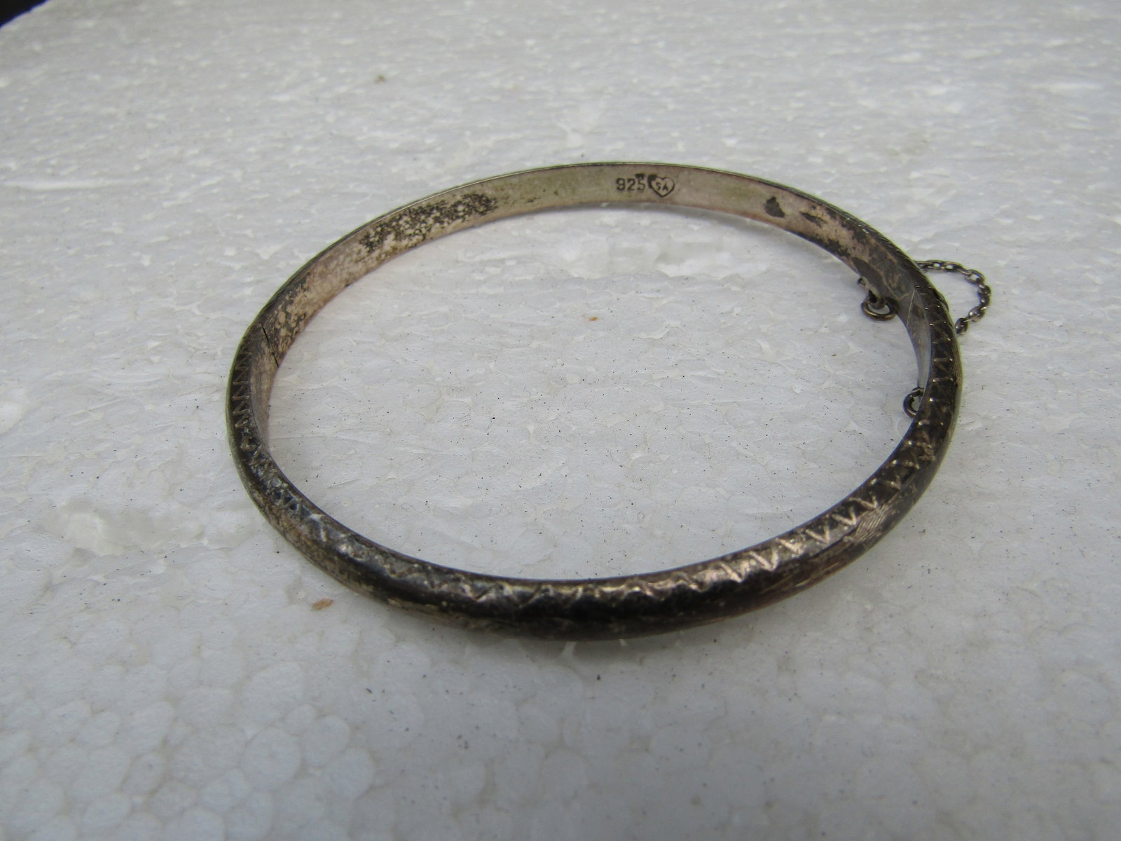 Vintage Sterling Silver Hinged Bangle Bracelet with safety Chain, 7.25", 5mm wide, Mid-Century - 2