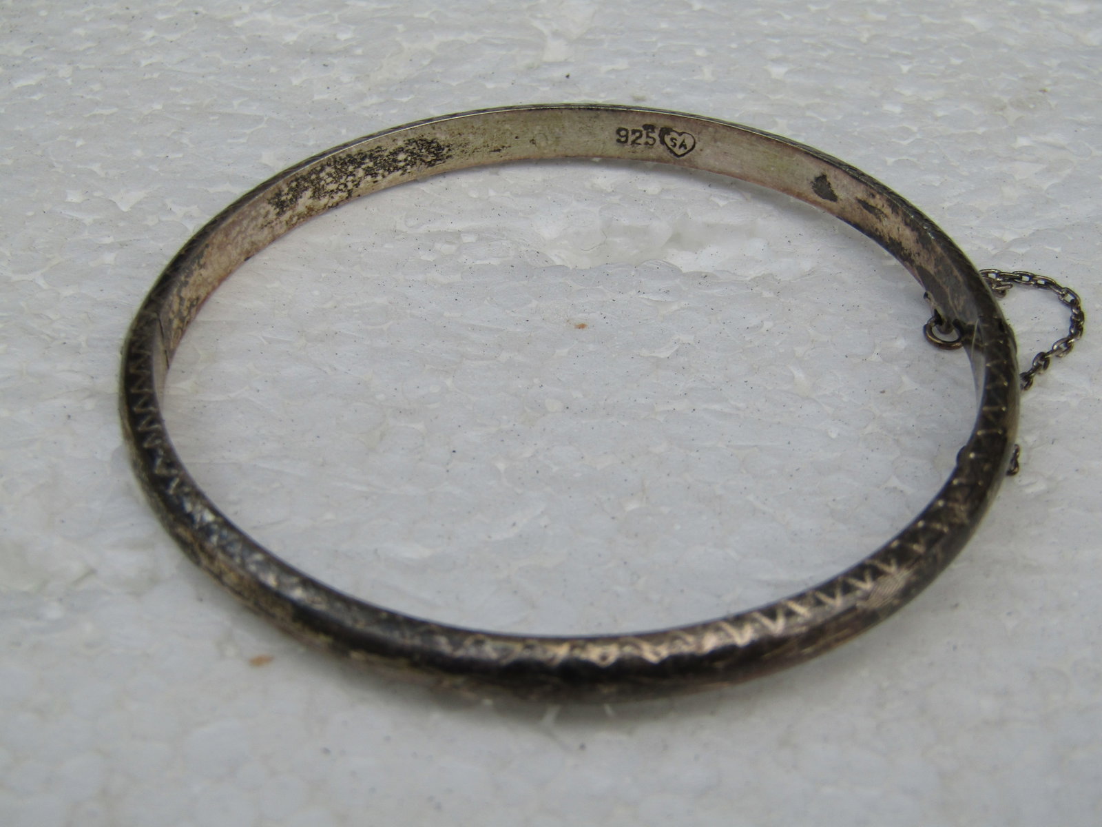 Vintage Sterling Silver Hinged Bangle Bracelet with safety Chain, 7.25", 5mm wide, Mid-Century - 3