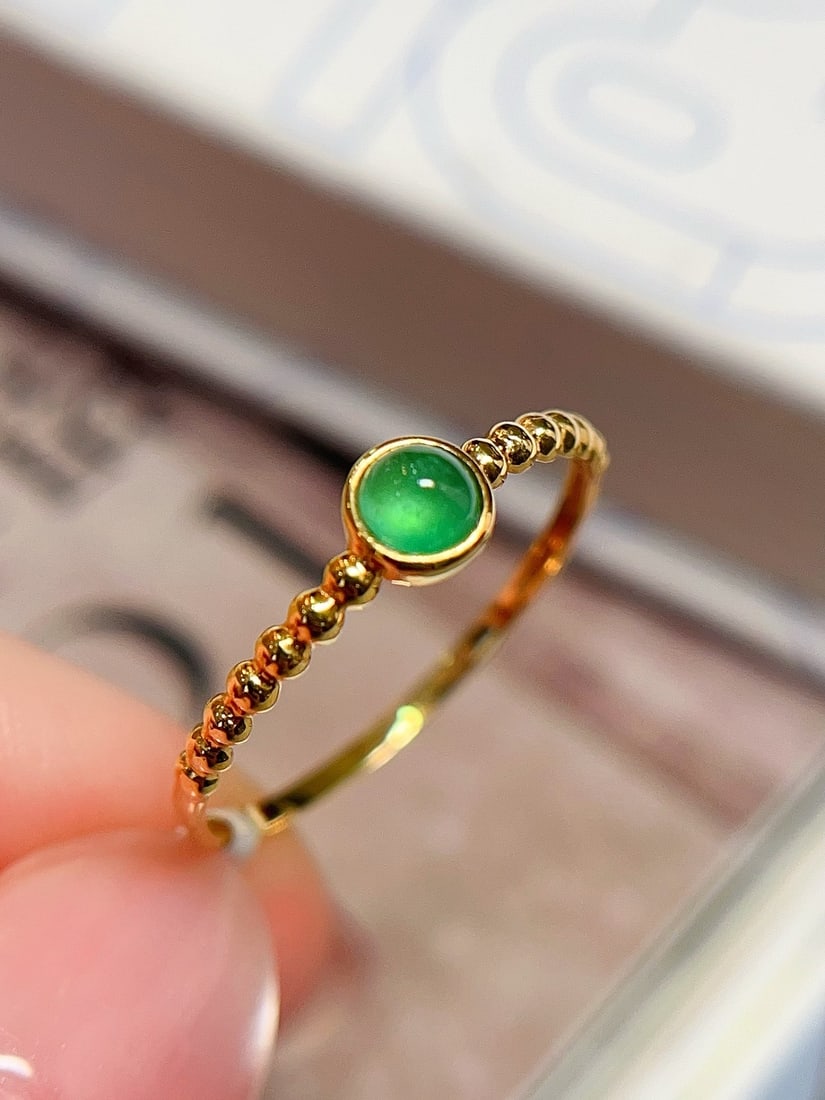 18K Gold Emerald Ring - 2