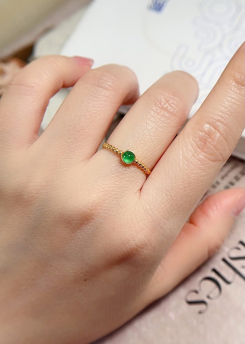 18K Gold Emerald Ring - 5
