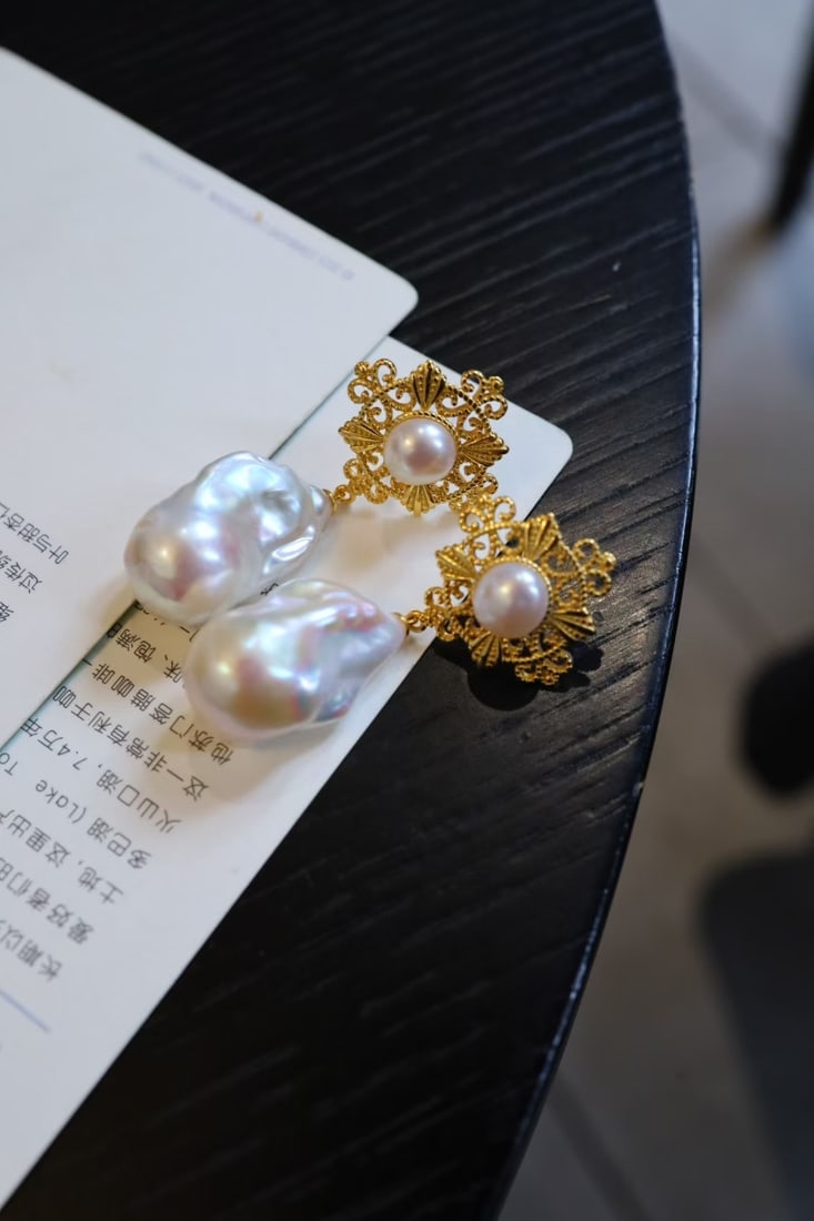 Silver-plated natural baroque pearl stud earrings - 2