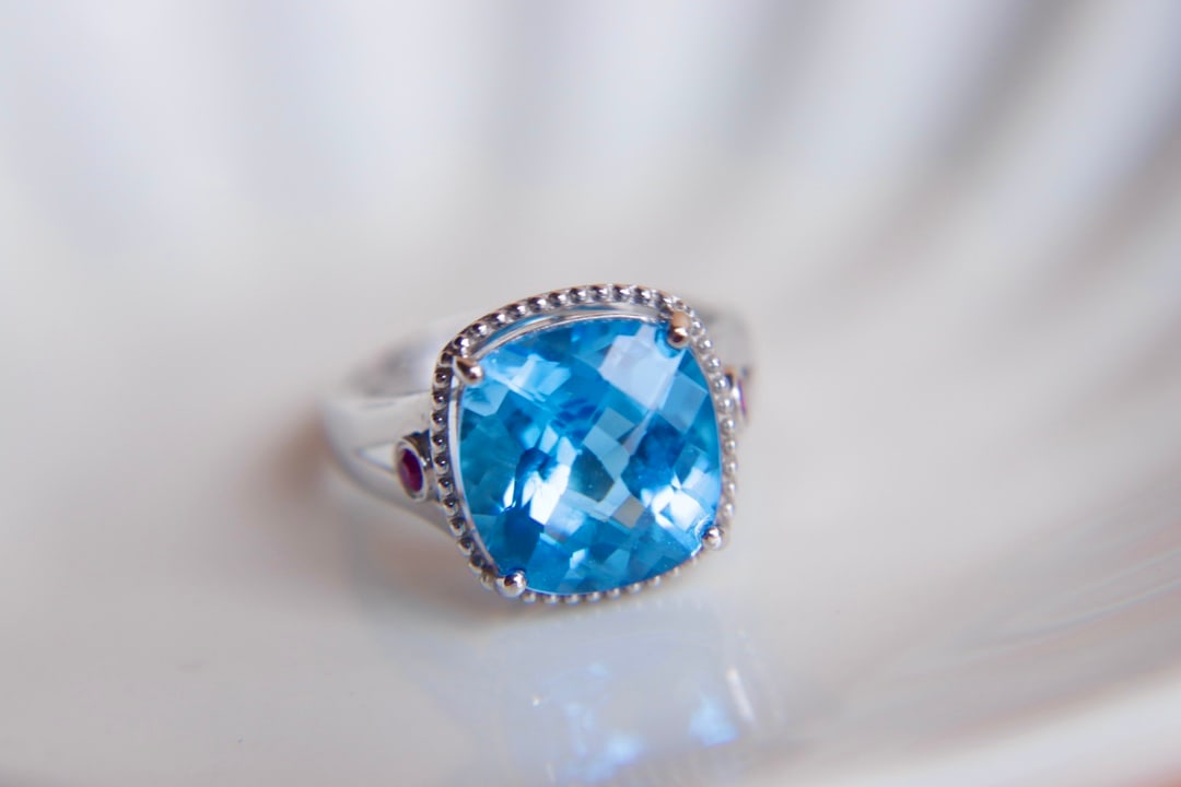 18K Gold Natural Topaz Ring - 4