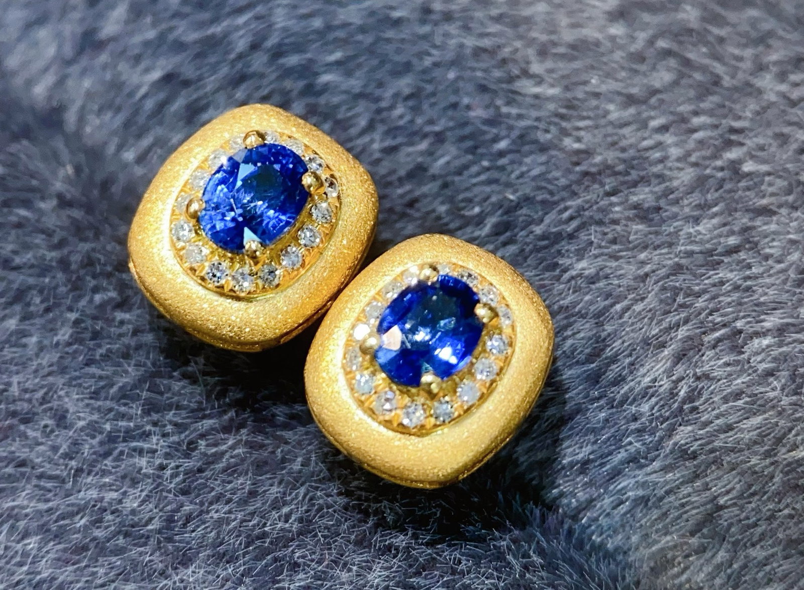 18K Gold Sapphire Earrings - 2