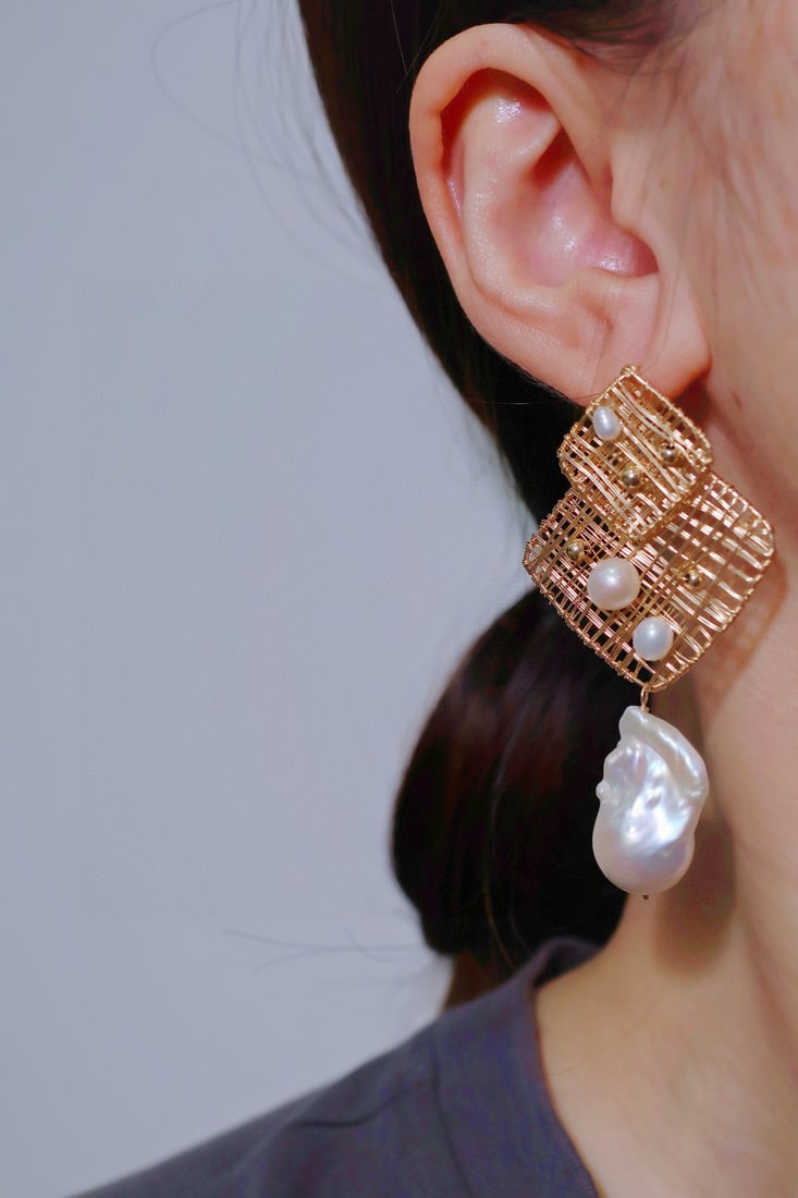 Natural Freshwater Baroque Pearl Earrings - 3