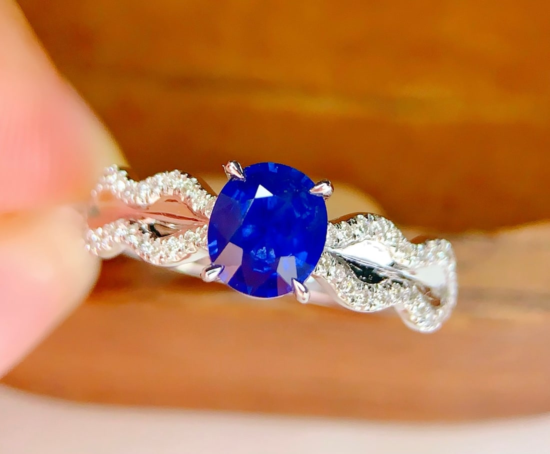 18K Gold Natural Sapphire Ring - 2
