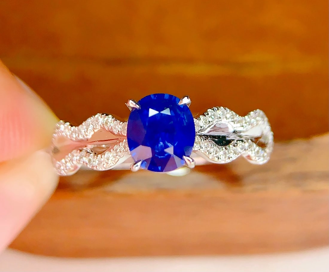 18K Gold Natural Sapphire Ring - 4