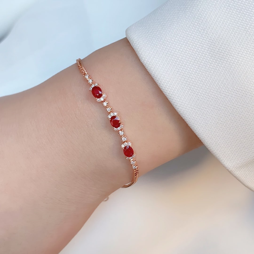18K Gold Natural Pigeon Blood Ruby Bracelet - 3