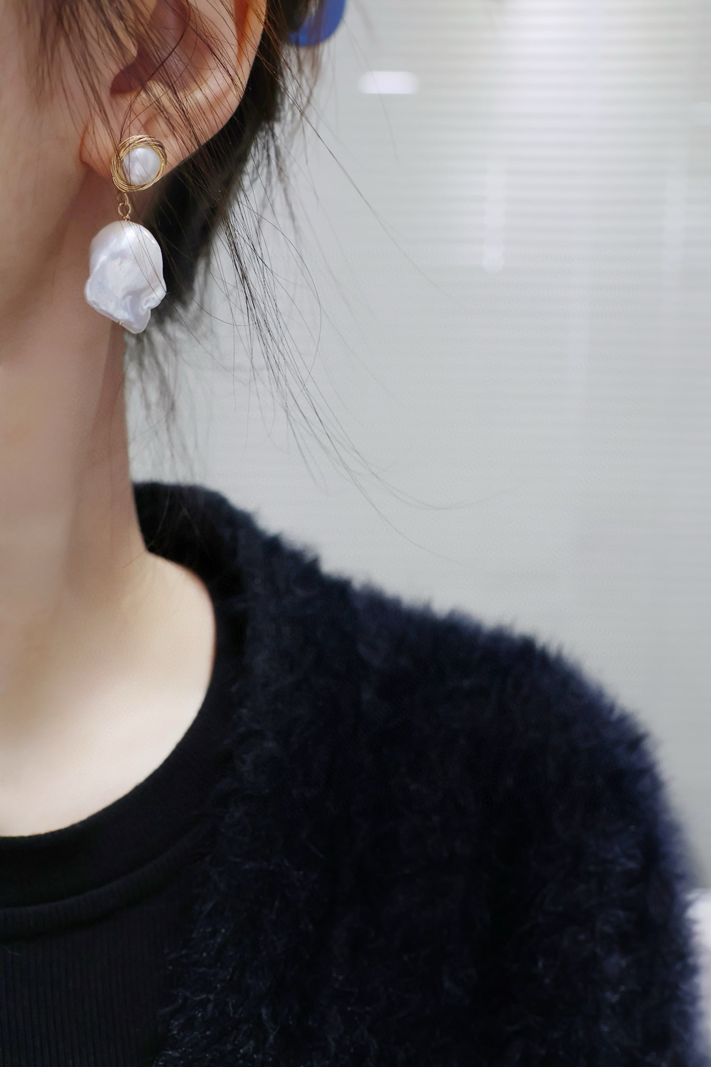 Natural Freshwater Baroque Earrings - 4