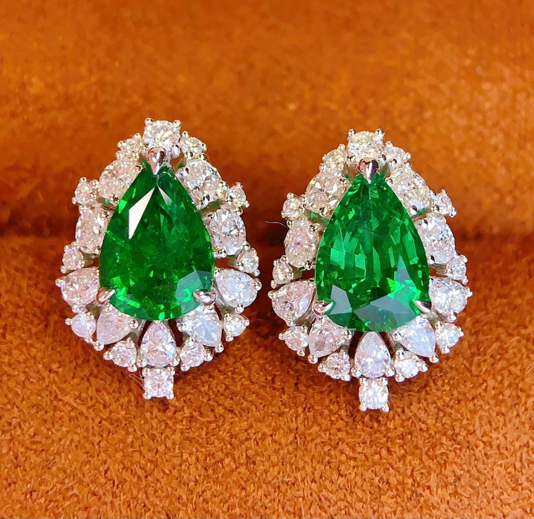 18K Gold Natural Tsavorite Earrings - 2