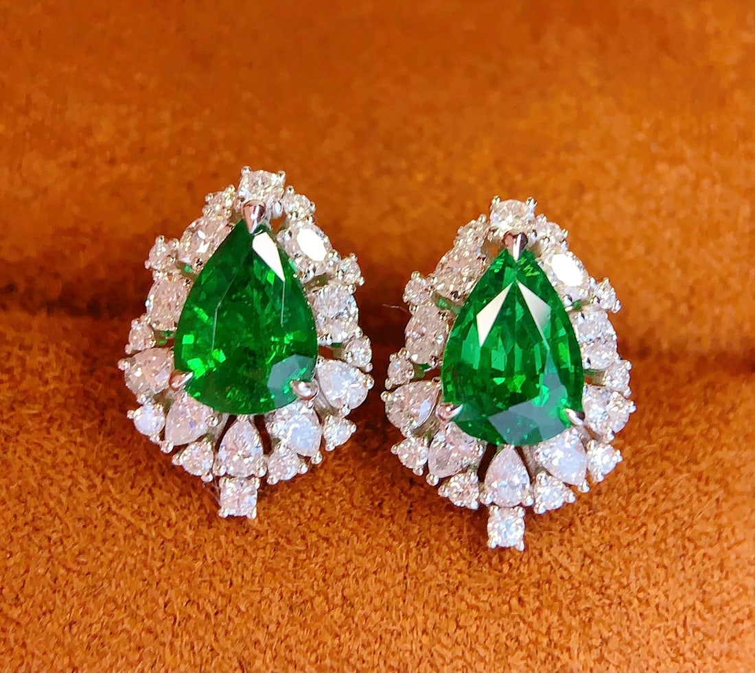18K Gold Natural Tsavorite Earrings - 5