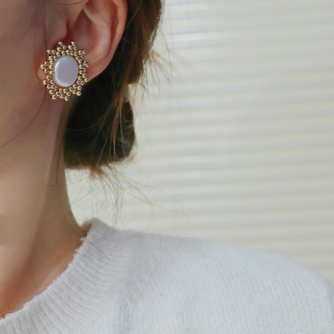 Natural Button Pearl Earrings - 4