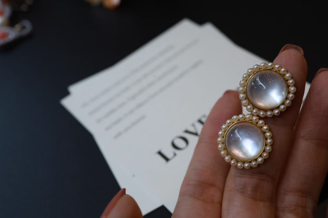 Natural white crystal stud earrings - 5