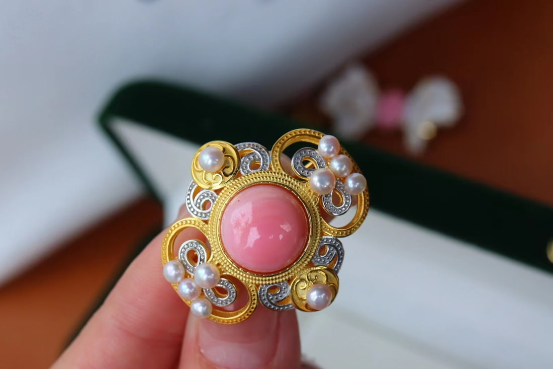 Gold-Plated Sterling Silver Natural Queen Conch Brooch - 4