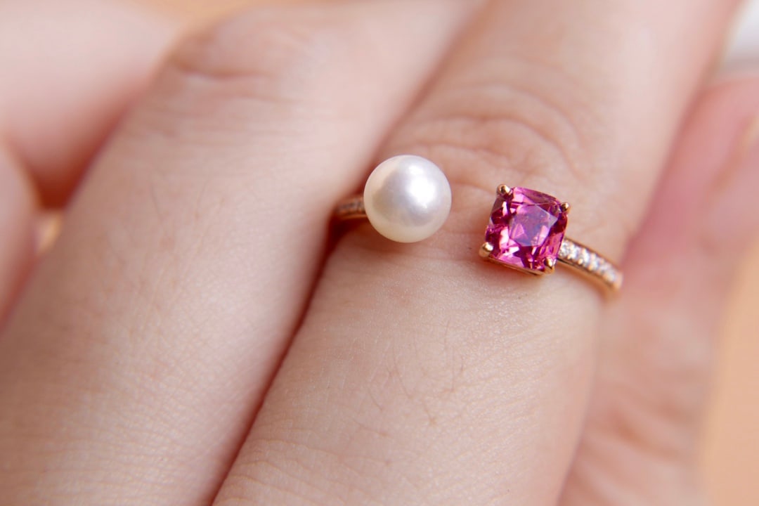 18K Gold Red Tourmaline Ring - 6