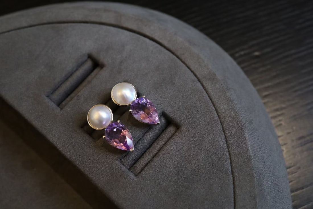 Pure natural seawater mabe earrings - 2