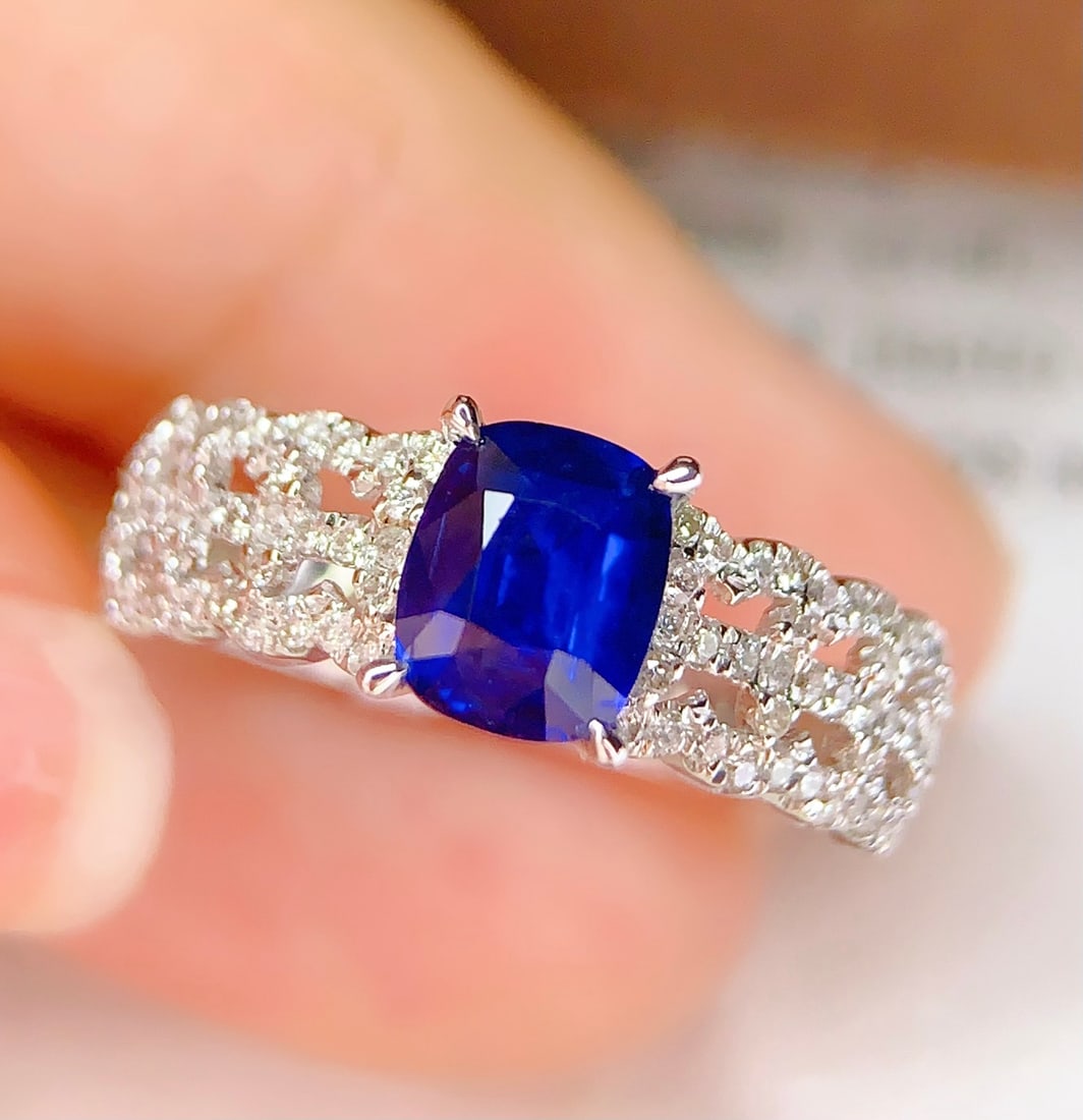 18K Gold Natural Sapphire Ring - 2