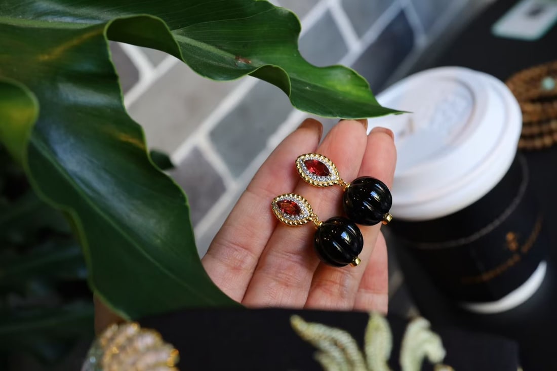 Silver Natural Garnet Black Agate Earrings - 4