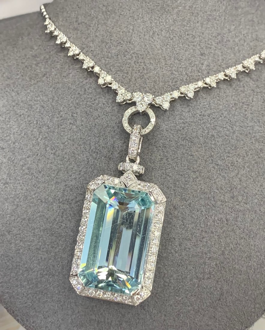 18K Gold Natural Aquamarine Pendant - 3