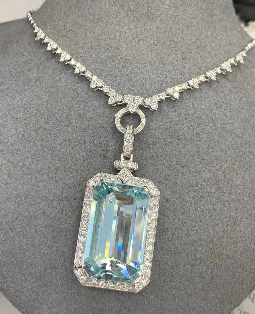 18K Gold Natural Aquamarine Pendant - 5