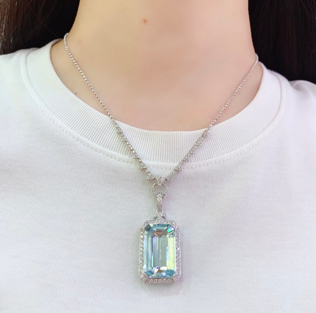 18K Gold Natural Aquamarine Pendant - 6