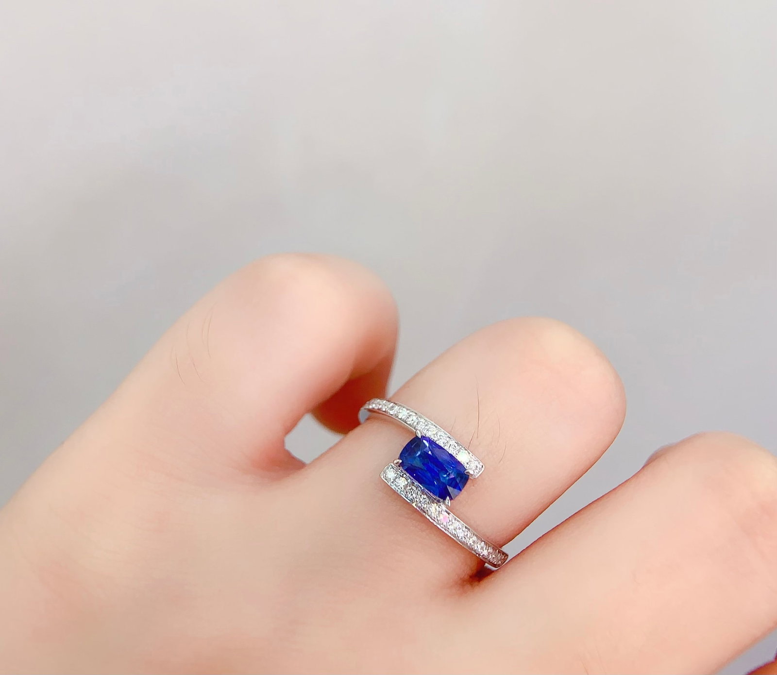18K Gold Natural Sapphire Ring - 6