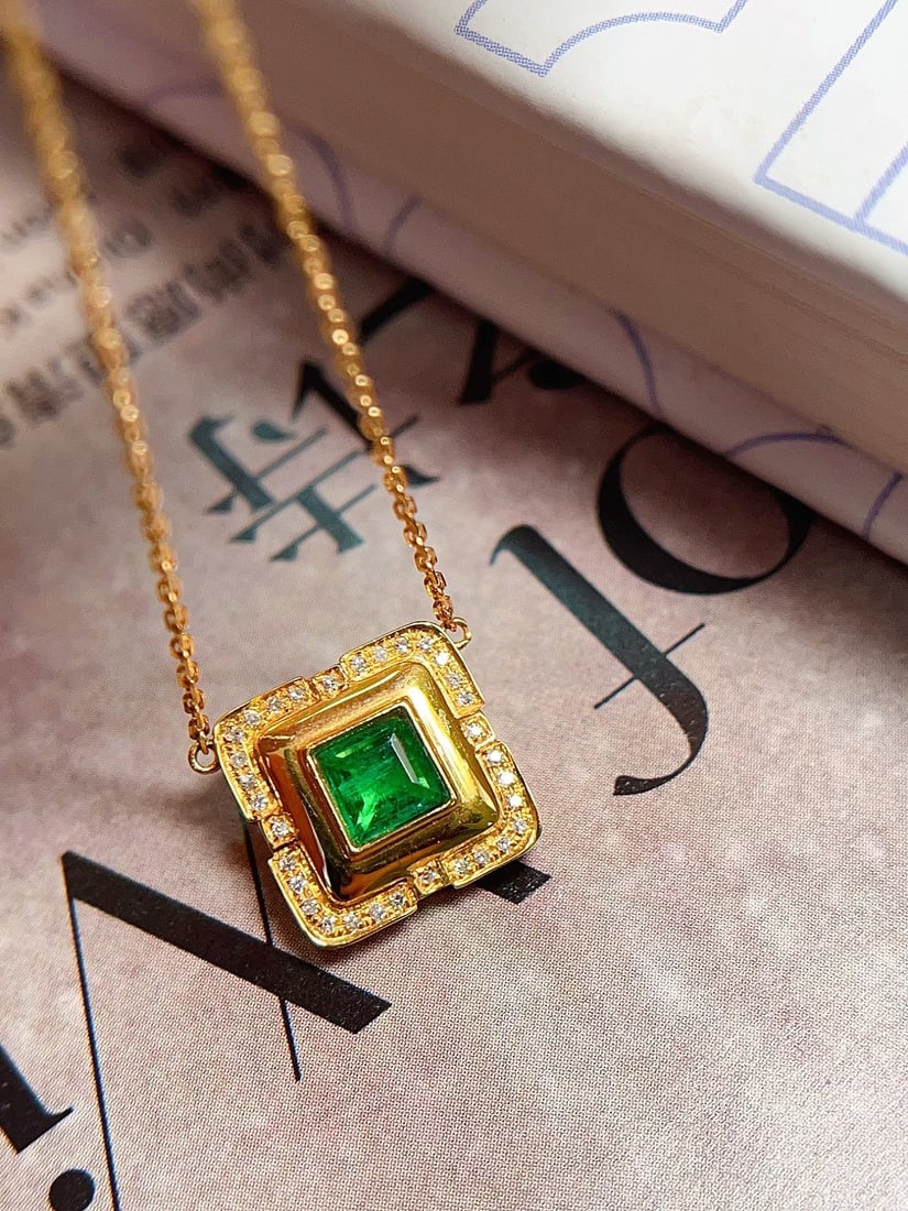 18K Gold Emerald Necklace - 2