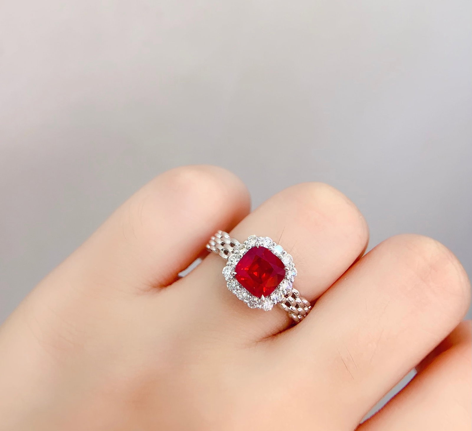 18K Gold Natural Spinel Ring - 6