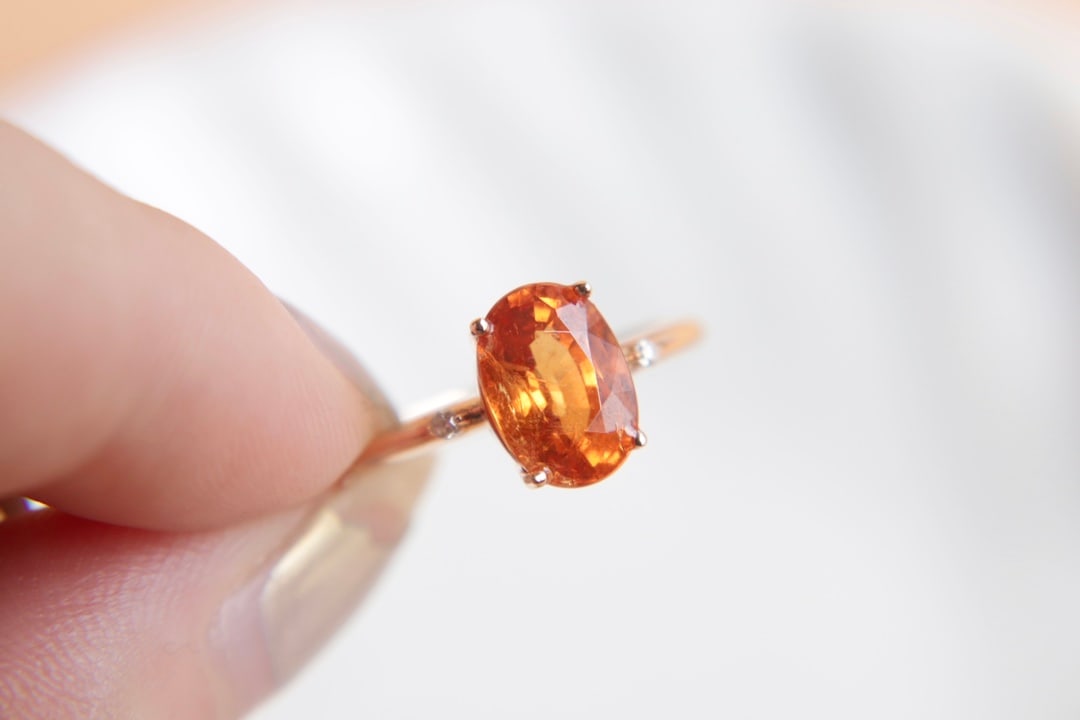 18K Gold Garnet Ring - 6