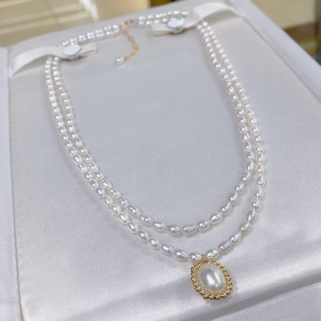 Natural freshwater pearl necklace - 2