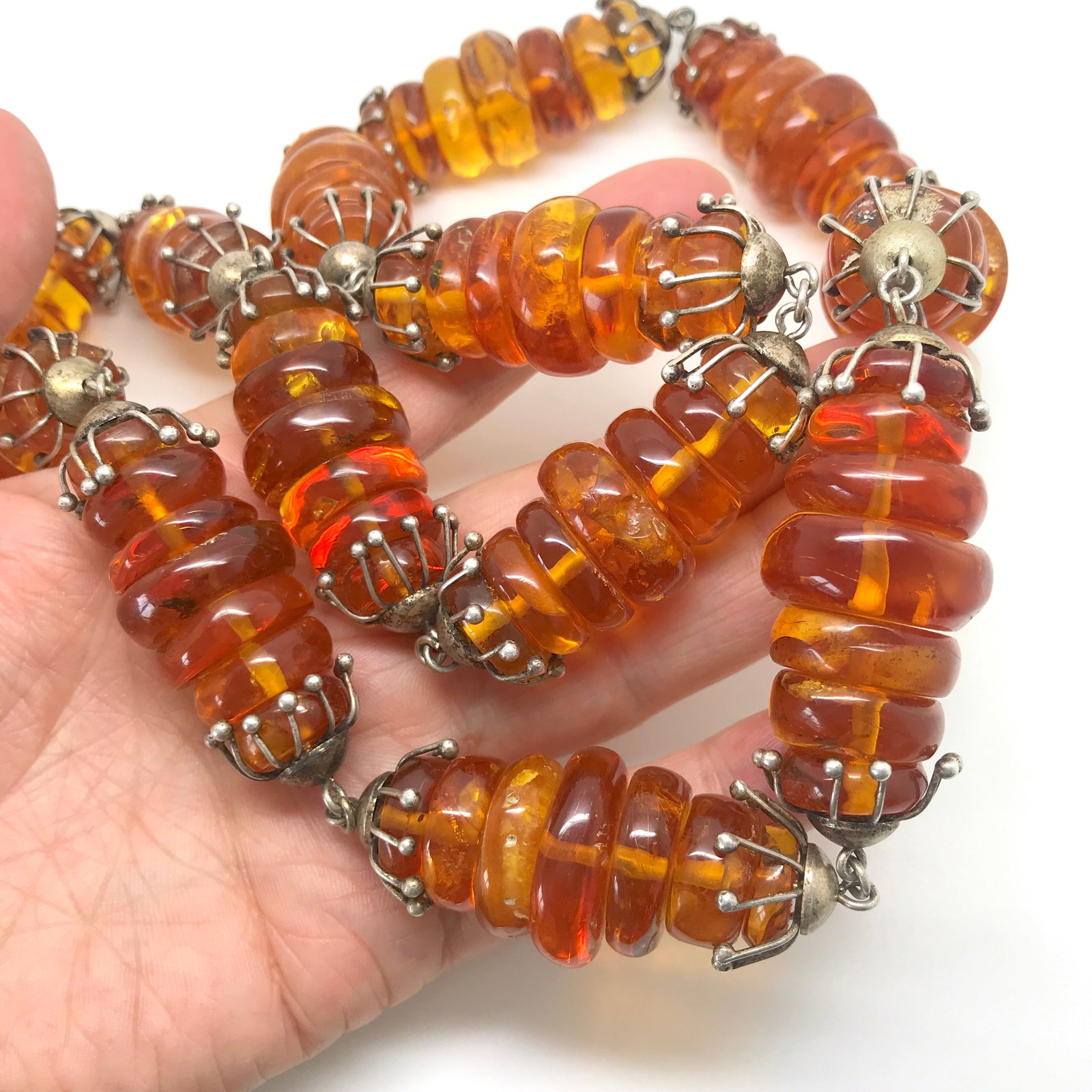 Stunning Vintage Amber Necklace made from Oval shaped Amber beads - 2