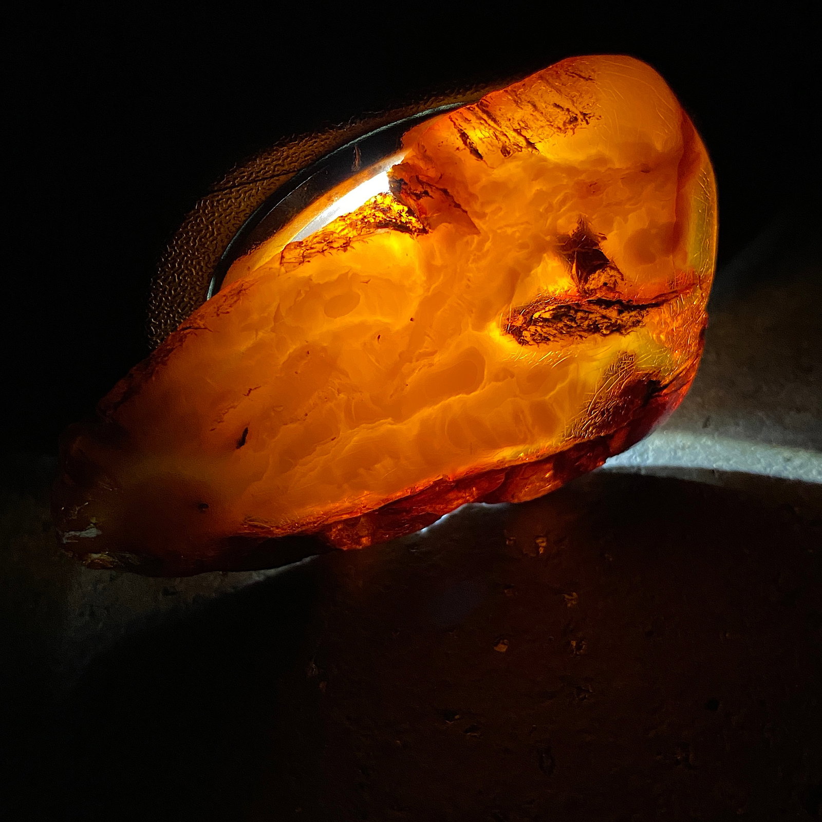 Beautiful Vintage Amber Brooch - 6