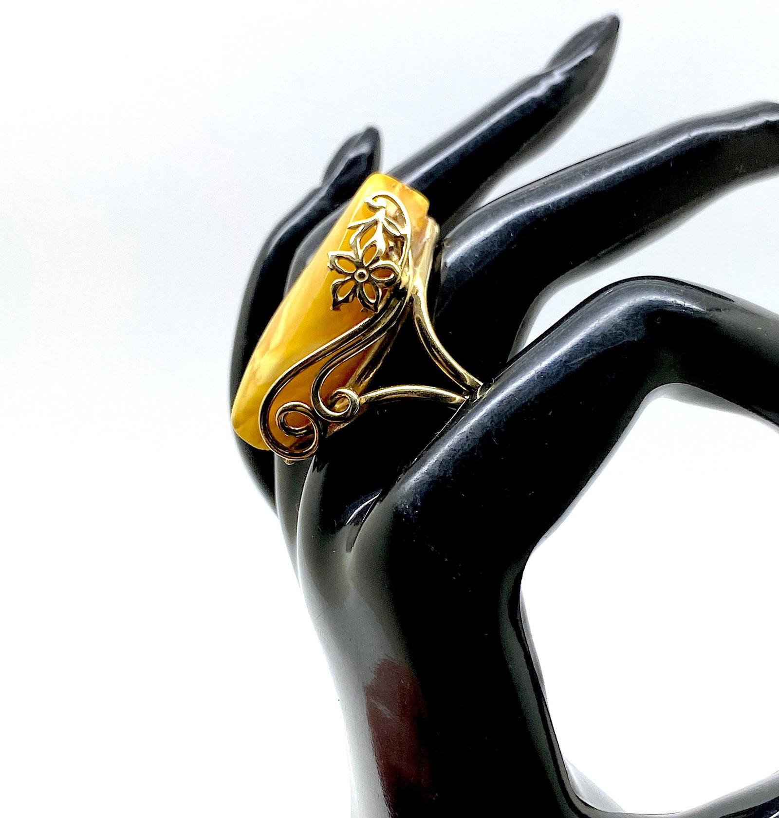 Unique and Beautiful Amber Ring - 7