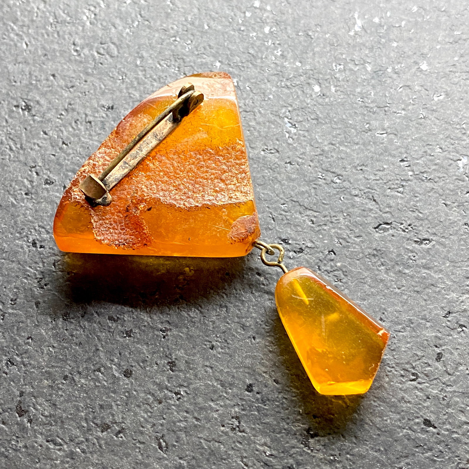 Unique and Beautiful Amber Brooch - 4